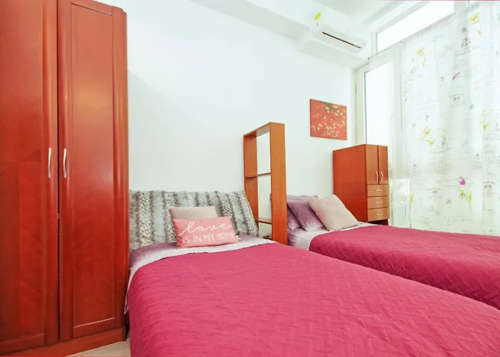 Campus Apartament *